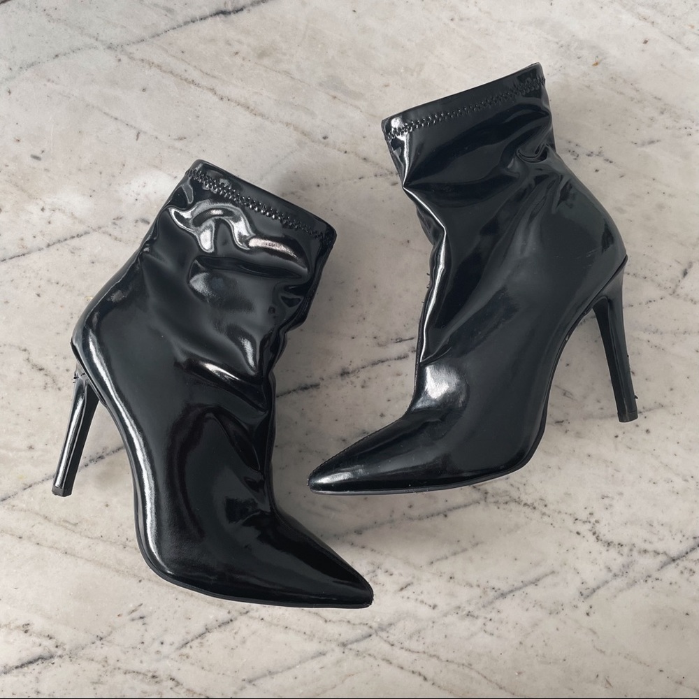 Jessica Simpson patent leather pelina stretch booties
